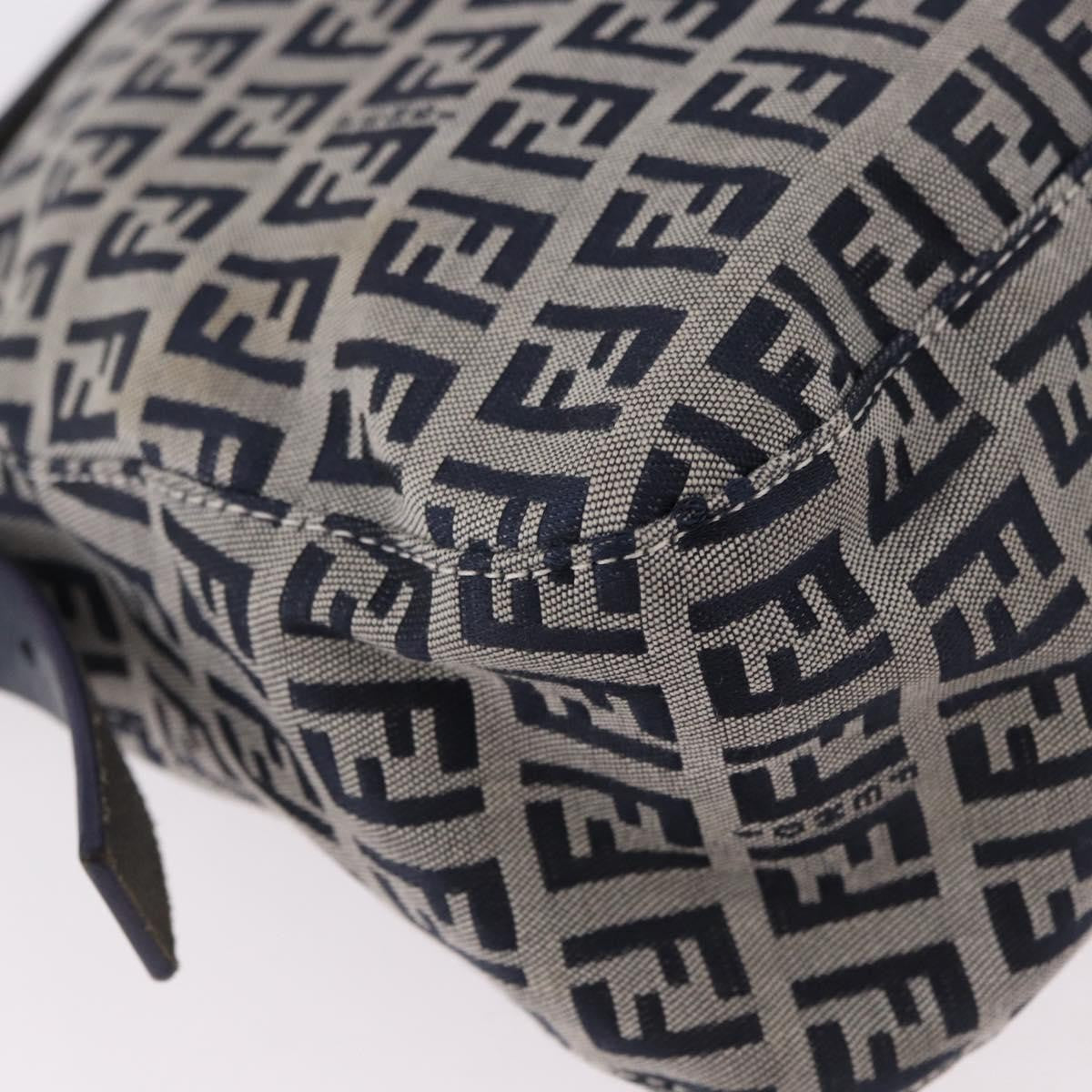 Fendi Baguette Zucchino Canvas Navy Canvas Handbag (Pre-Owned)
