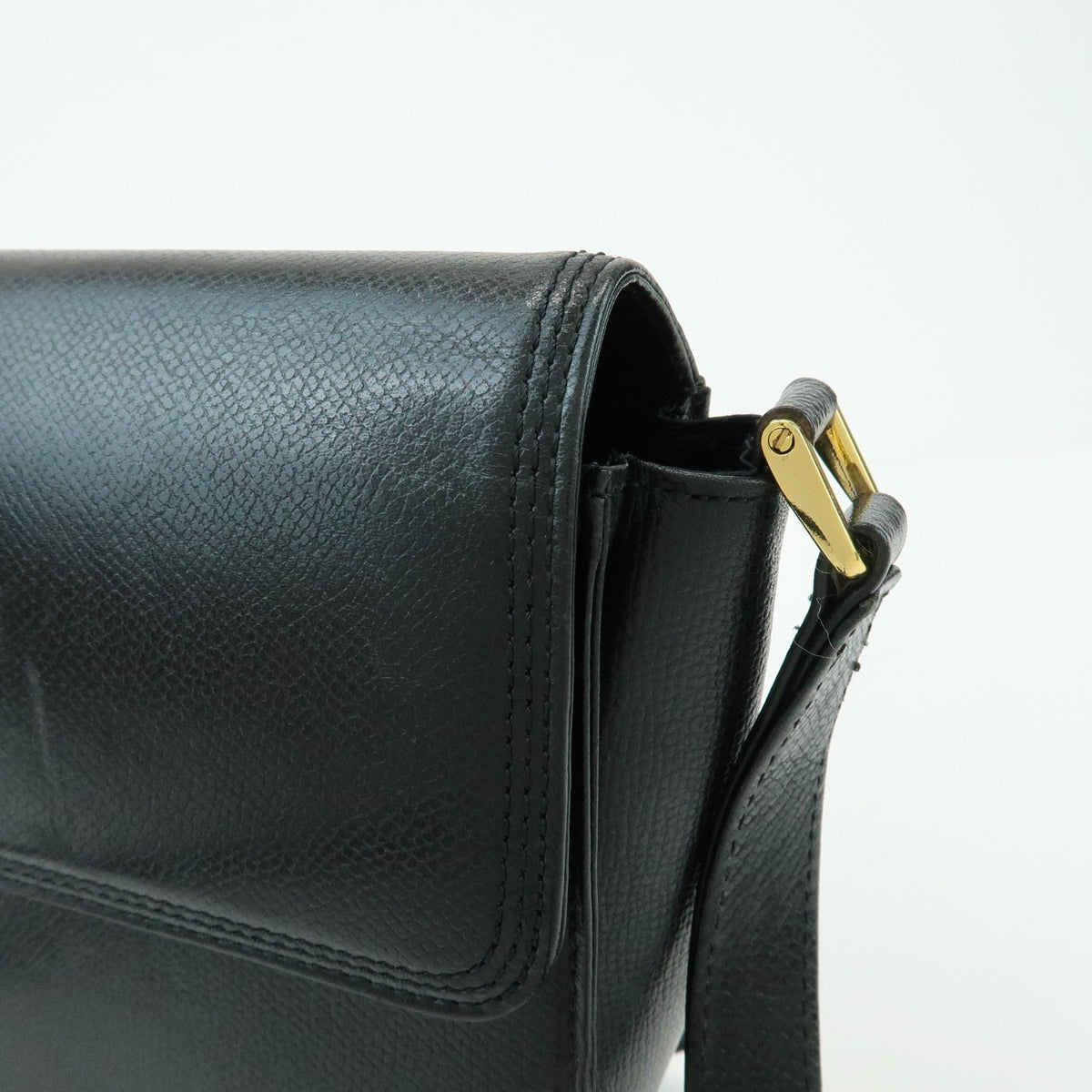 Valentino Garavani Vlogo Flap Leather Black Leather Shoulder Bag Bag (Pre-Owned)