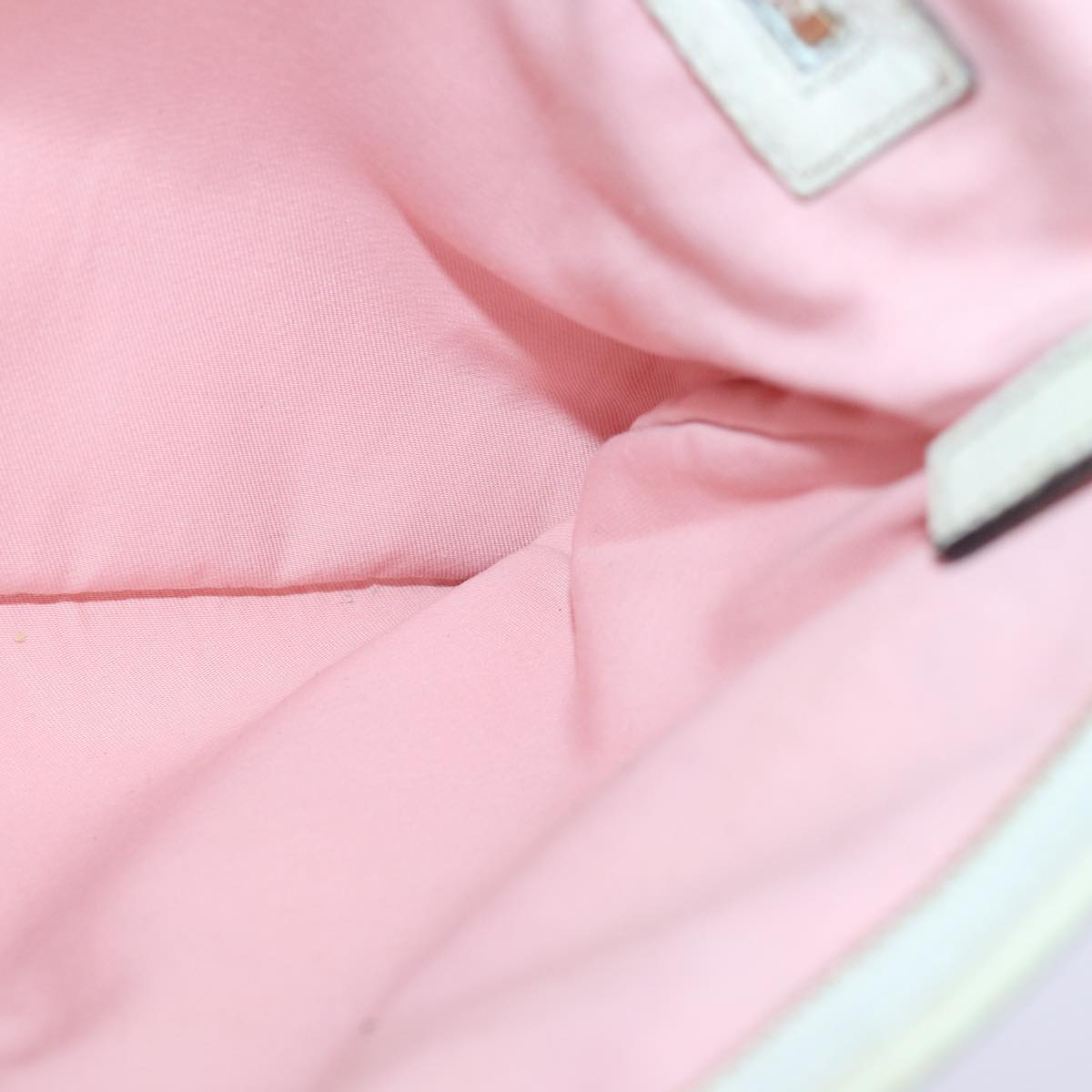 Gucci Gg Canvas Pink Canvas Shoulder Bag (Pre-Owned)