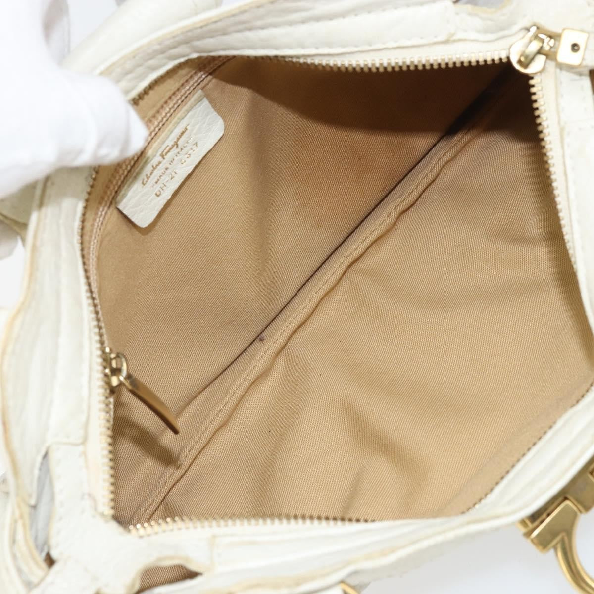 Salvatore Ferragamo Gancini Leather White Leather Handbag (Pre-Owned)