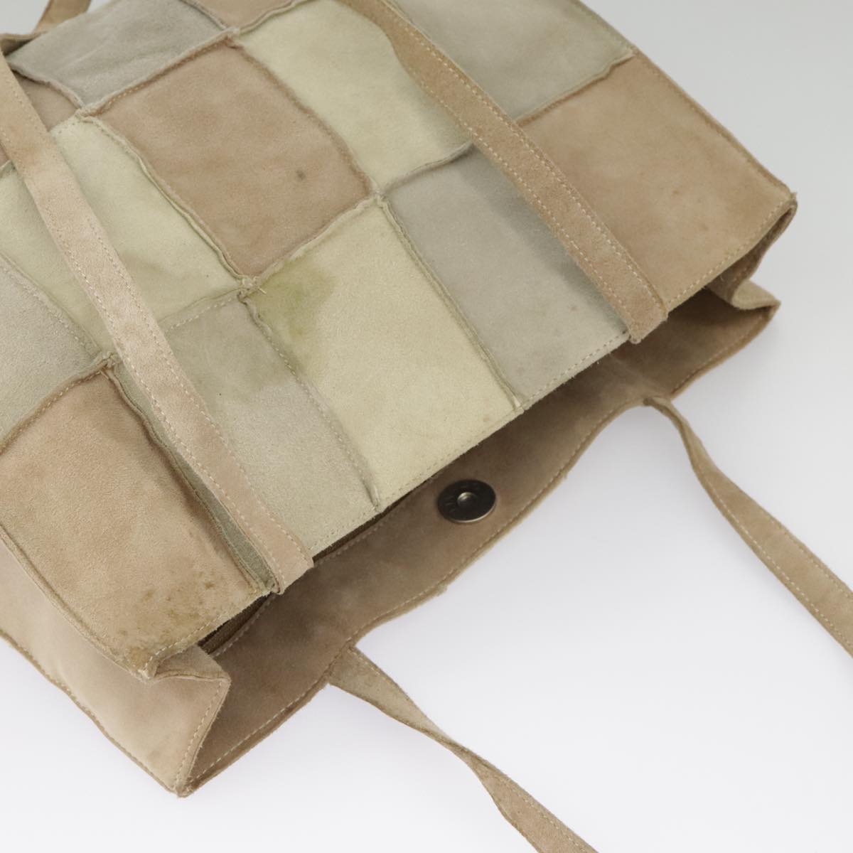 Chanel Beige Suede Tote Bag (Pre-Owned)