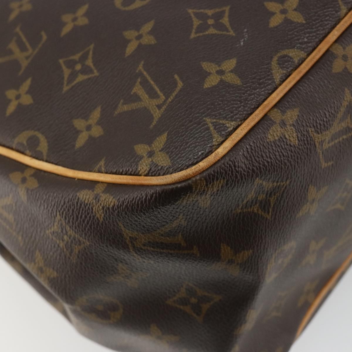 Louis Vuitton Batignolles Monogram Canvas Brown Canvas Shoulder Bag Bag (Pre-Owned)