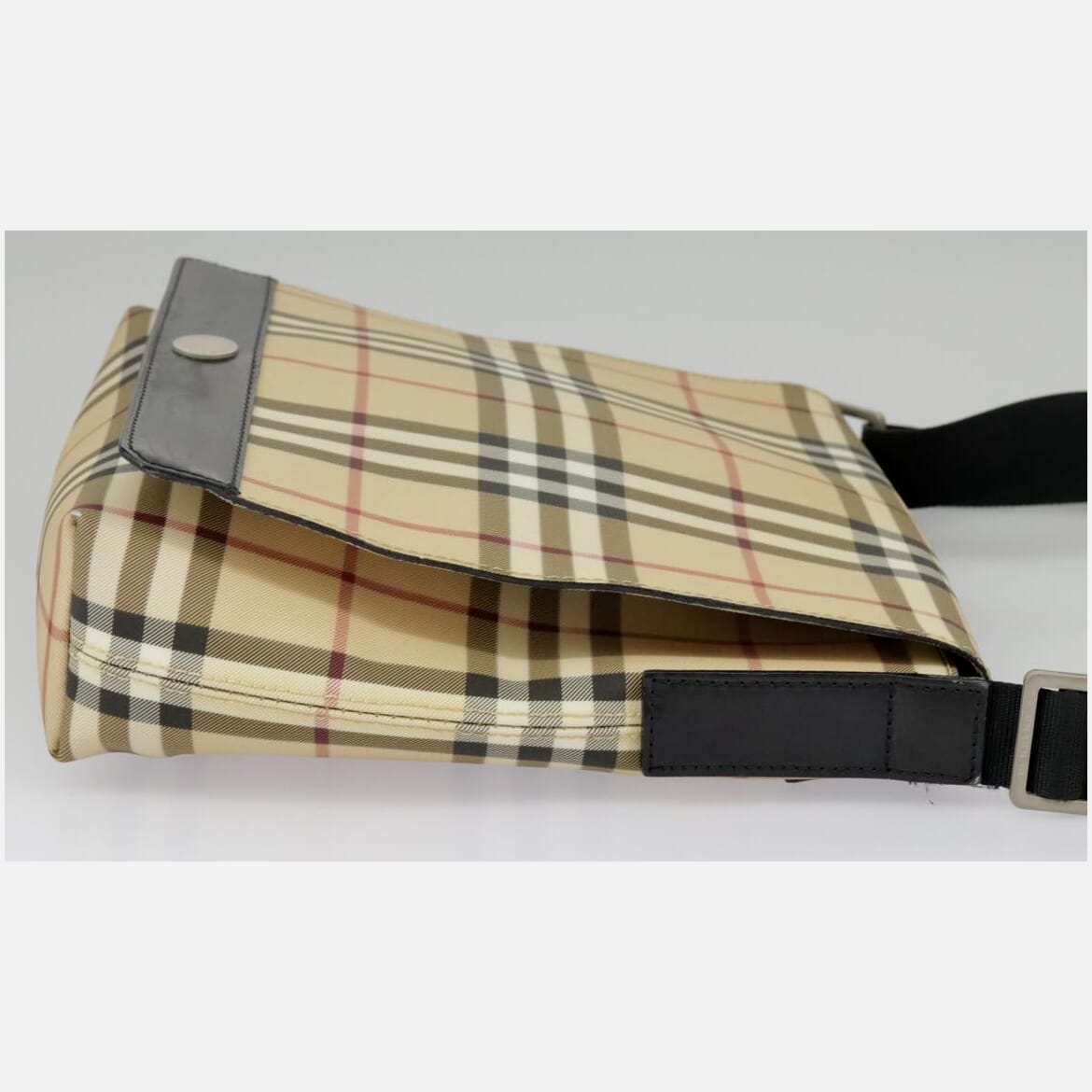 Burberry Nova Check Beige Canvas Shoulder Bag (Pre-Owned)