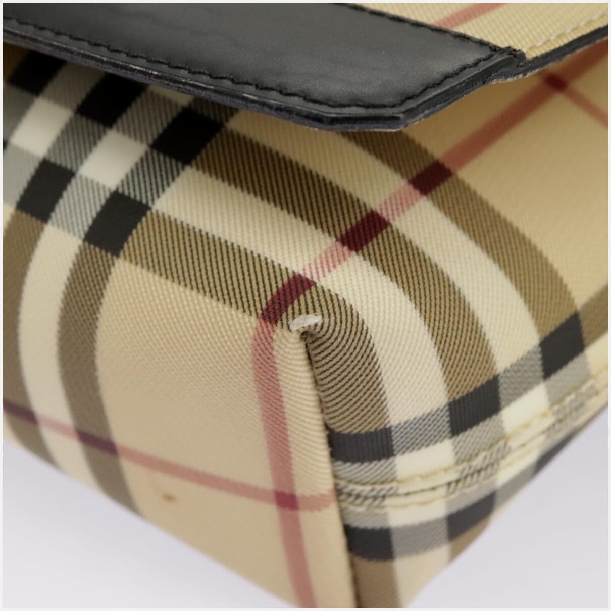 Burberry Nova Check Beige Canvas Shoulder Bag (Pre-Owned)