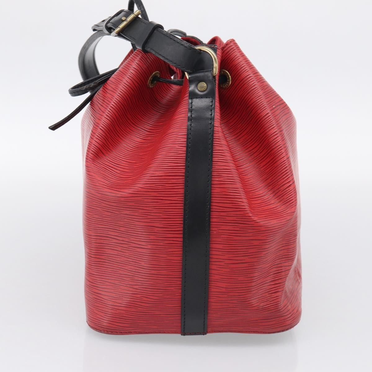 Louis Vuitton Bicolor Petit Noe Epi Leather Red Leather Handbag (Pre-Owned)
