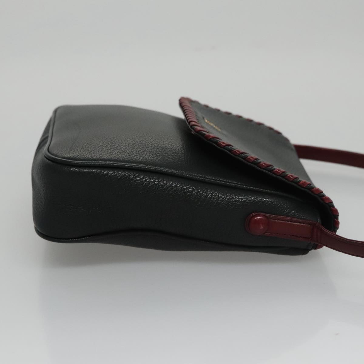 Givenchy Black Leather Shoulder Bag (Pre-Owned)