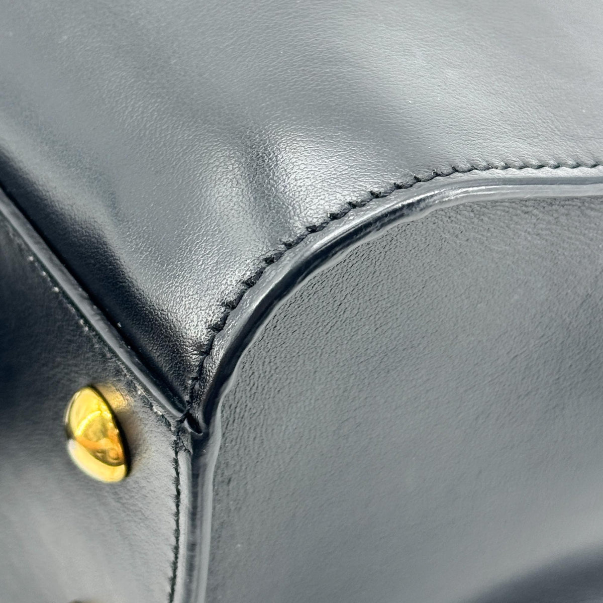 Saint Laurent Convertible Monogram Cabas Leather Black Leather Tote Bag Bag (Pre-Owned)