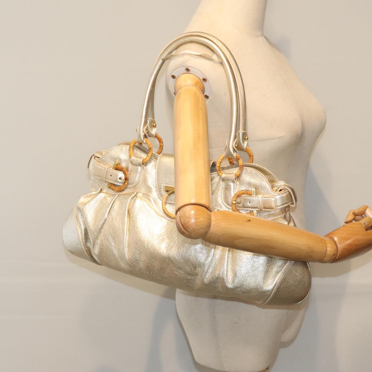 Salvatore Ferragamo Marisa Gold Leather Handbag (Pre-Owned)