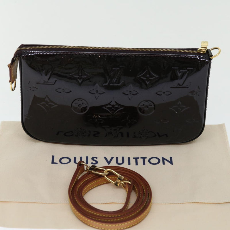 Louis Vuitton Pochette Accessoire Burgundy Patent Leather Clutch Bag (Pre-Owned)