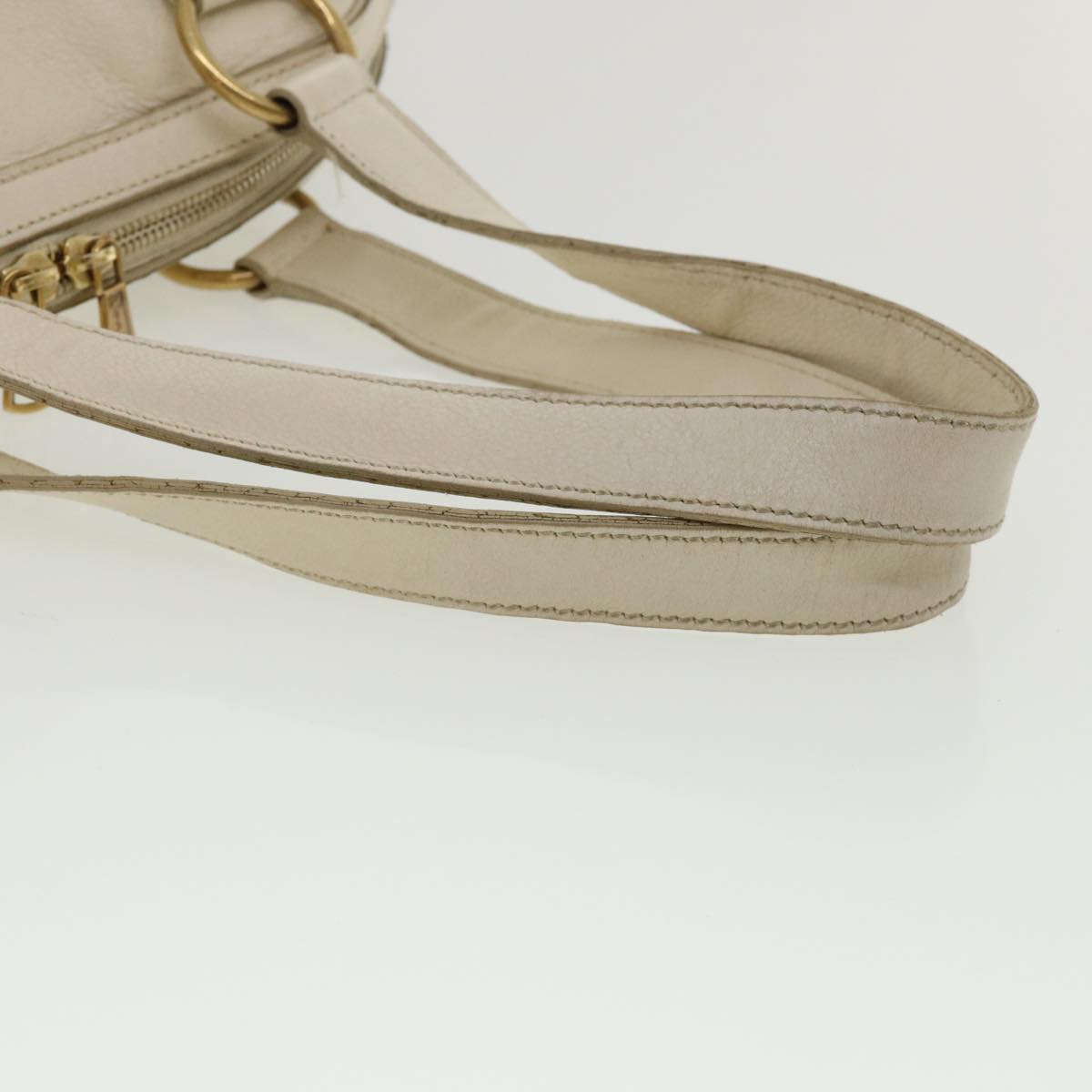 Yves Saint Laurent Muse White Leather Shoulder Bag (Pre-Owned)