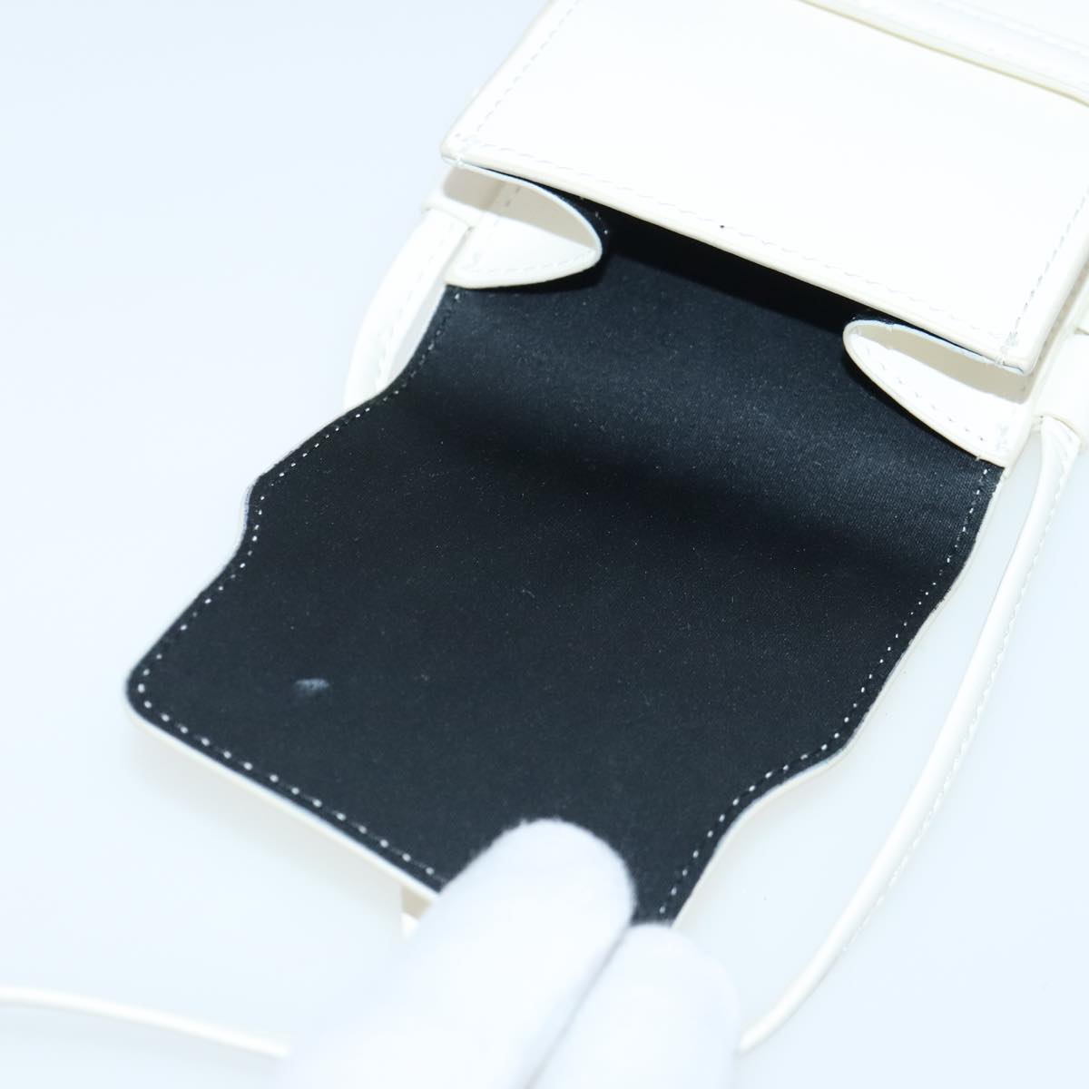 Céline White Leather Clutch Bag (Pre-Owned)