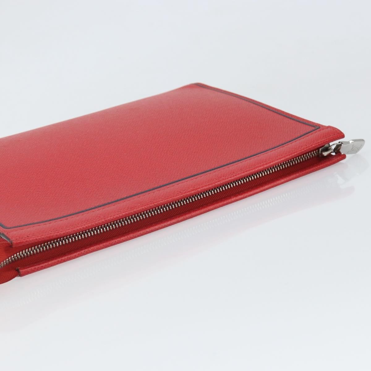 Louis Vuitton Pochette Voyage Taiga Leather Red Leather Clutche & Pouche Bag (Pre-Owned)