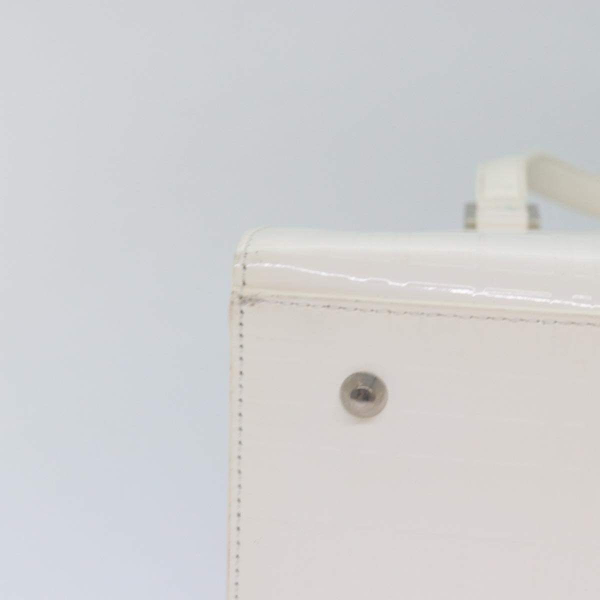 Burberry - White Patent Leather Handbag (Pre-Owned)