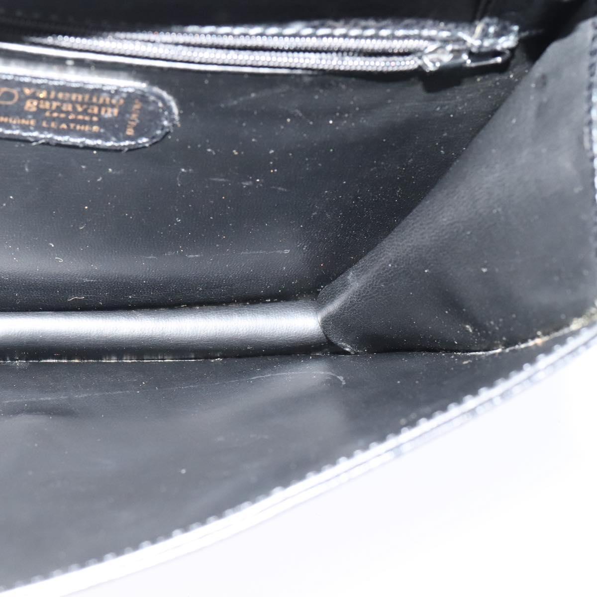 Valentino Garavani Black Leather Shoulder Bag (Pre-Owned)