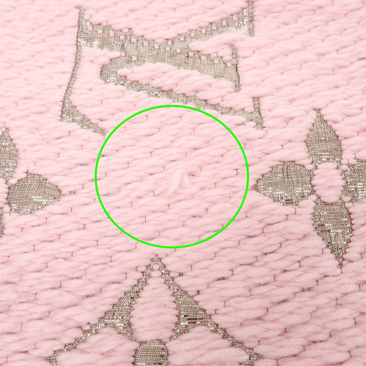 Louis Vuitton Etoile Scarf Monogram Pink Wool Scarve & Shawl Accessory (Pre-Owned)