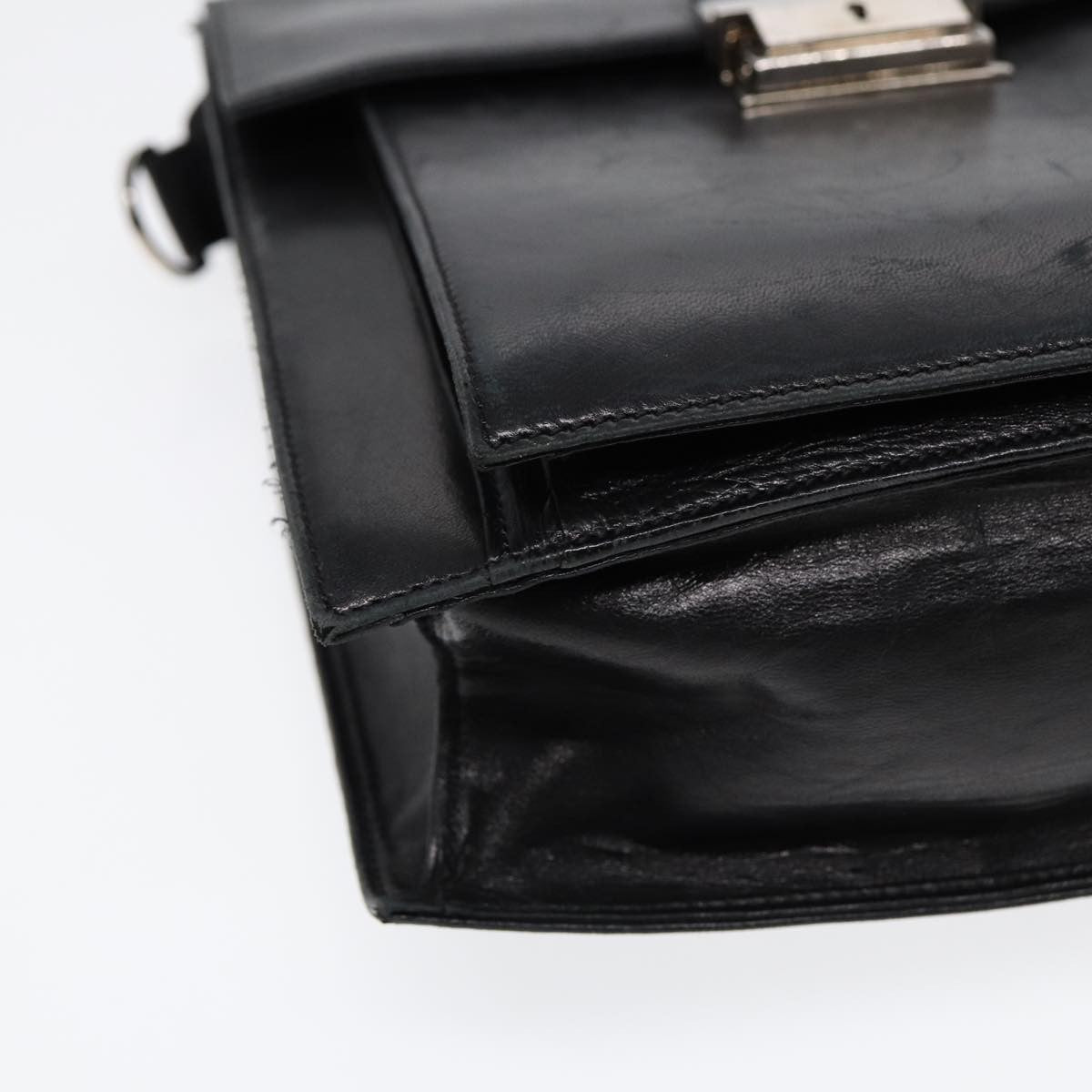 Fendi Vintage Leather Black Leather Handbag (Pre-Owned)