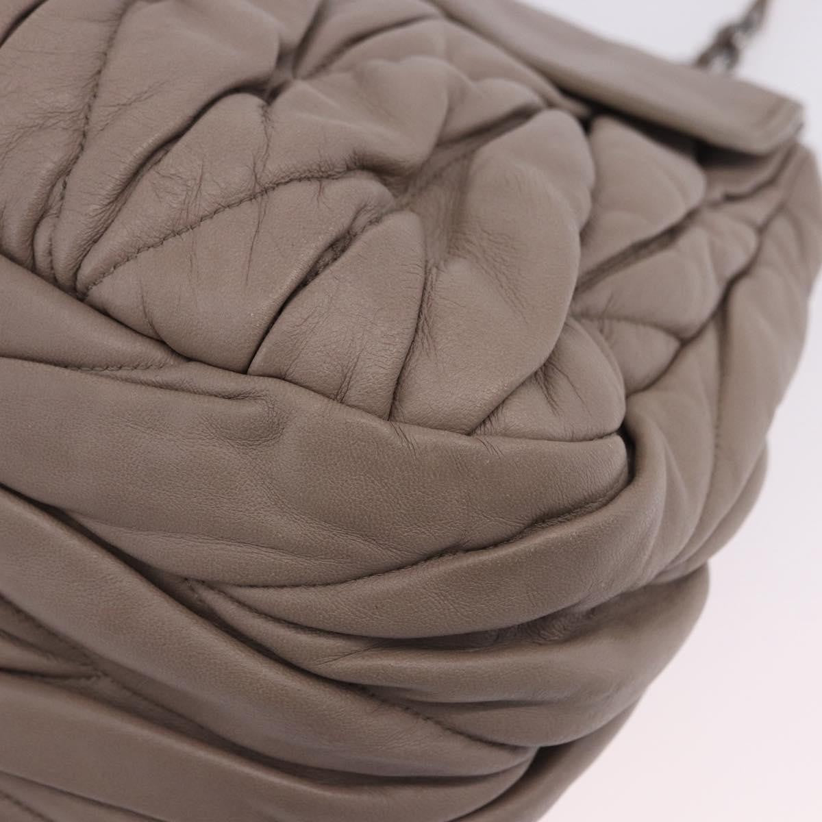 Miu Miu Chain Pushlock Matelassé Nappa Leather Beige Leather Shoulder Bag Bag (Pre-Owned)