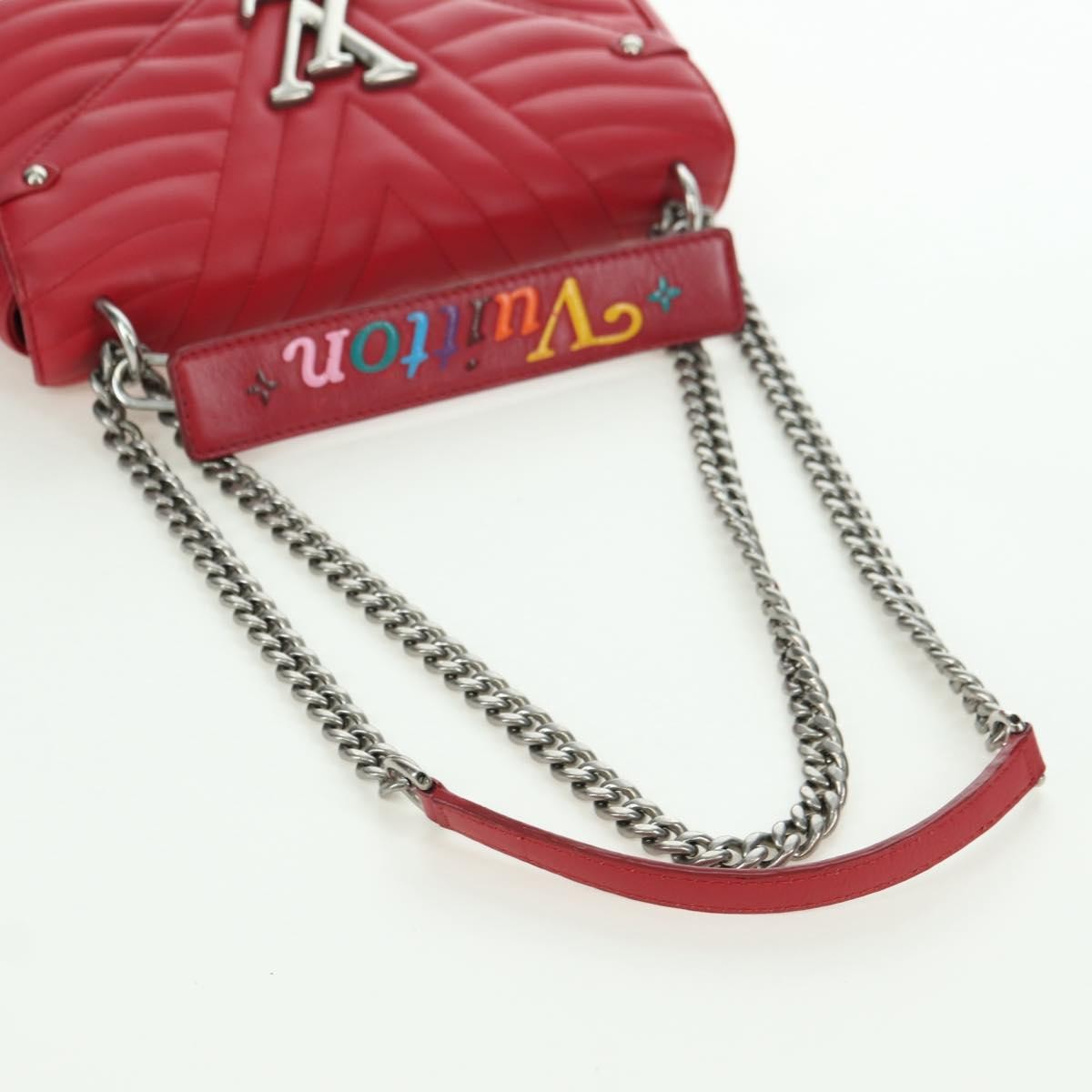 Louis Vuitton New Wave Chain Quilted Leather Red Leather Handbag (Pre-Owned)