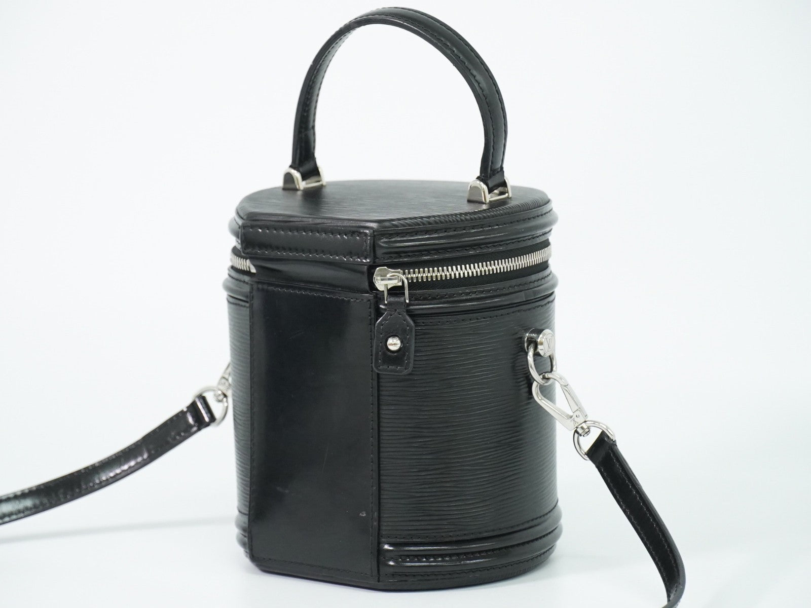 Louis Vuitton Cannes Epi Black Leather Handbag (Pre-Owned)