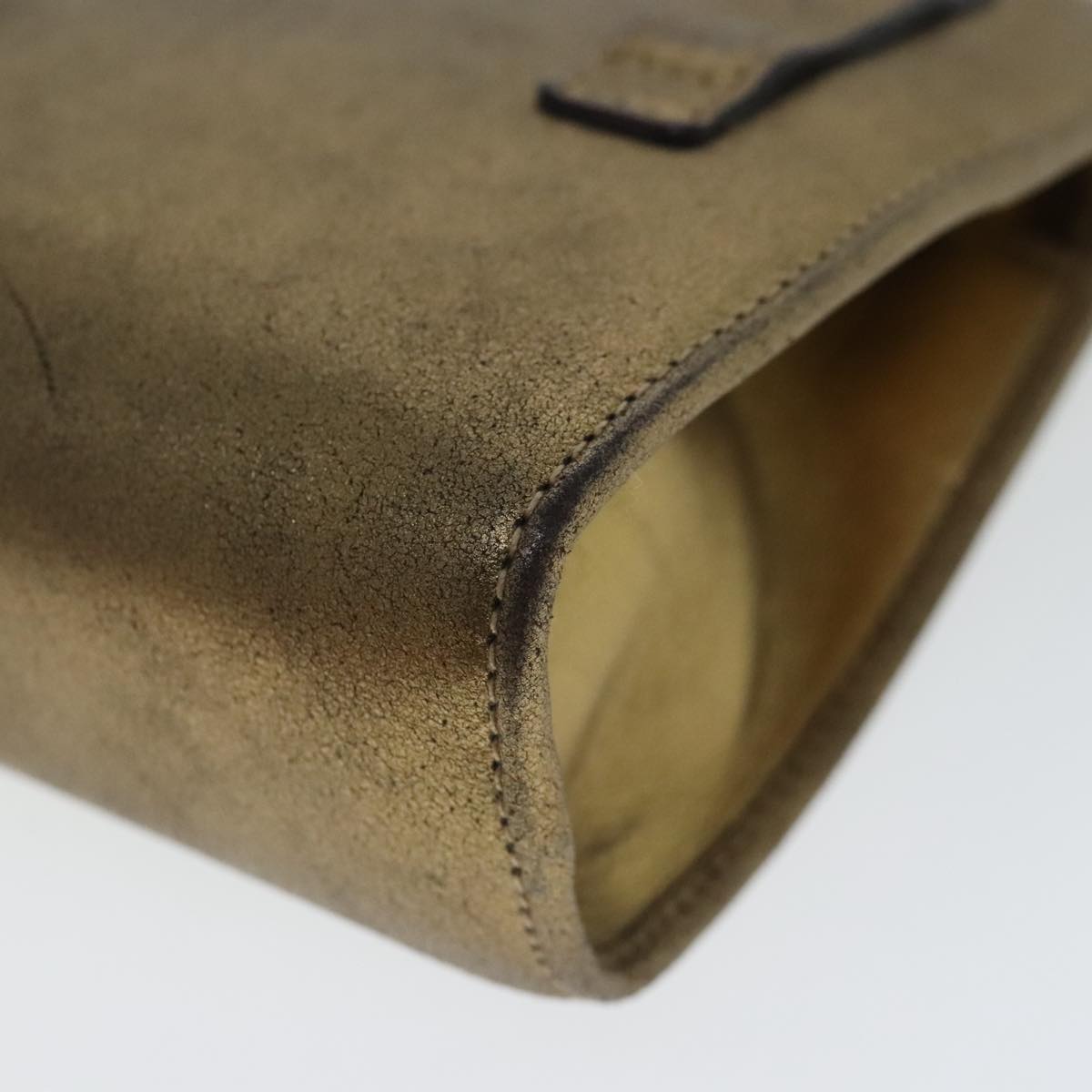 Salvatore Ferragamo Gancini Gold Leather Shoulder Bag (Pre-Owned)