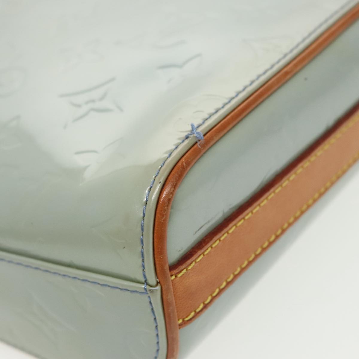 Louis Vuitton Sullivan Blue Patent Leather Shoulder Bag (Pre-Owned)