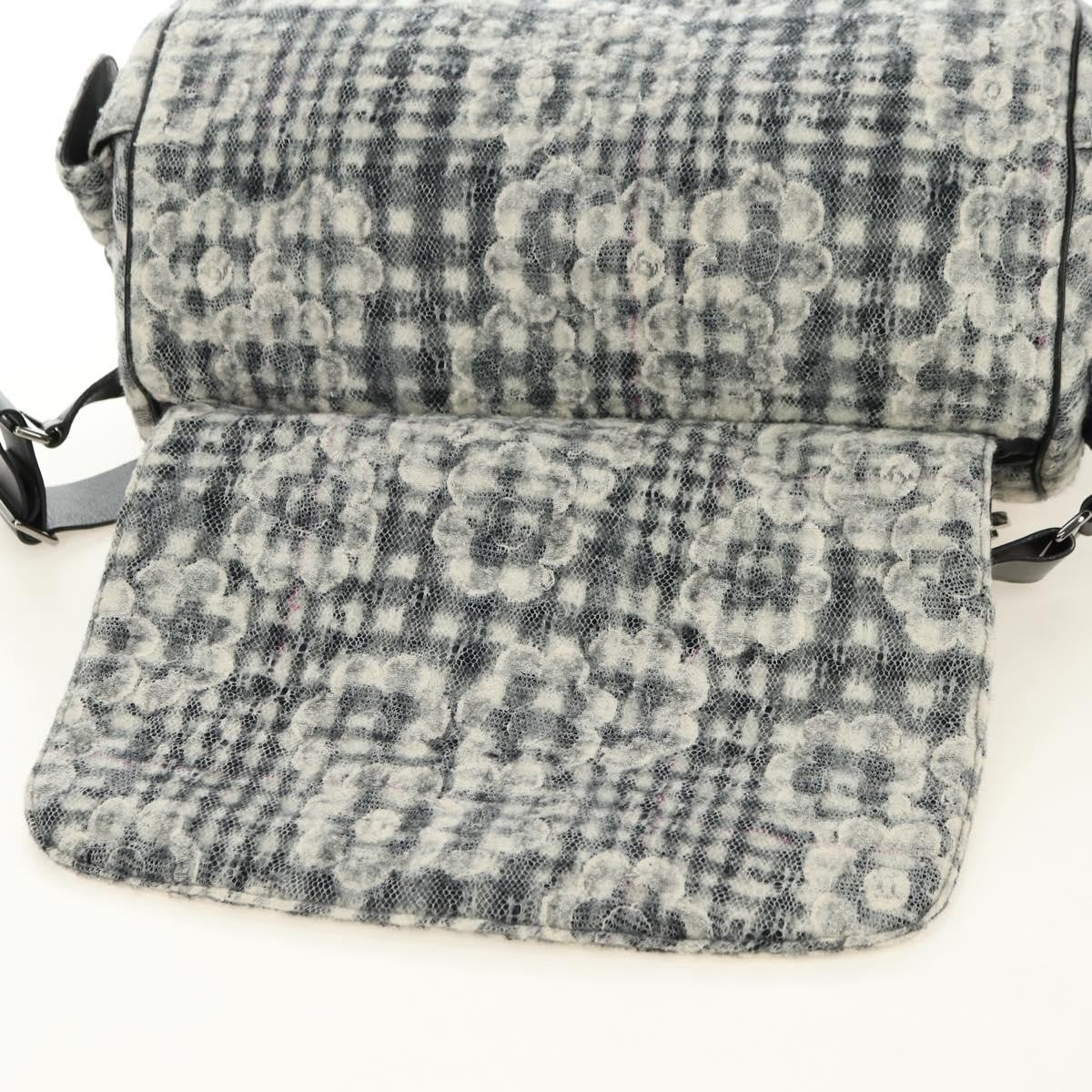 Chanel Vintage Camellia Flap Camera Quilted Tweed White Wool Shoulder Bag Bag (Pre-Owned)