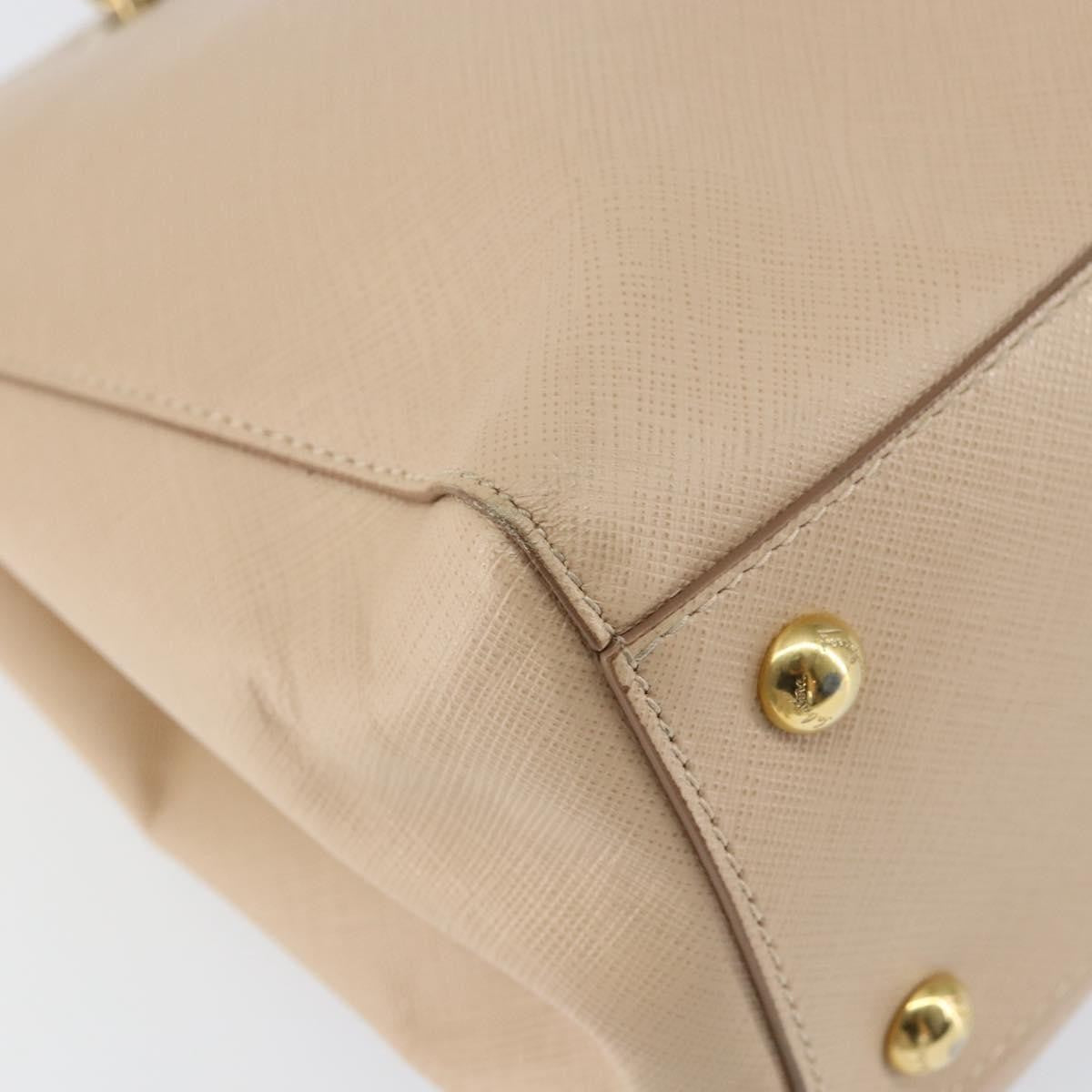 Salvatore Ferragamo Vala Leather Beige Leather Shoulder Bag Bag (Pre-Owned)