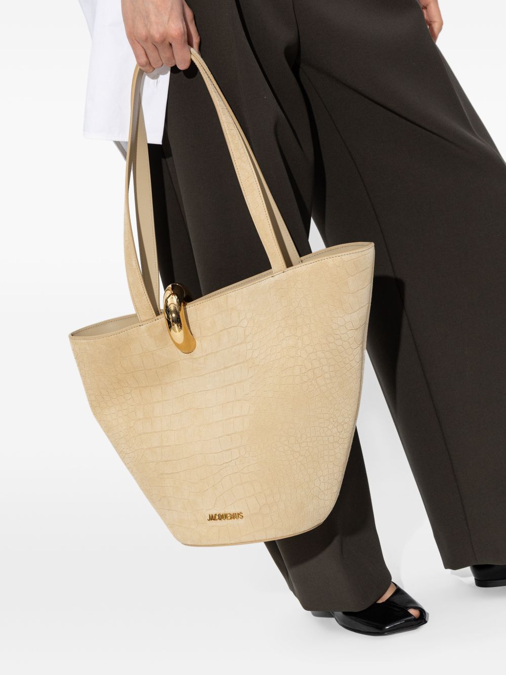 Jacquemus Women's Le Bambola Moyen Leather Bucket Bag