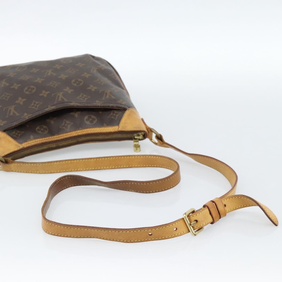 Louis Vuitton Odeon Handbag Monogram Canvas Brown Canvas Handbag (Pre-Owned)