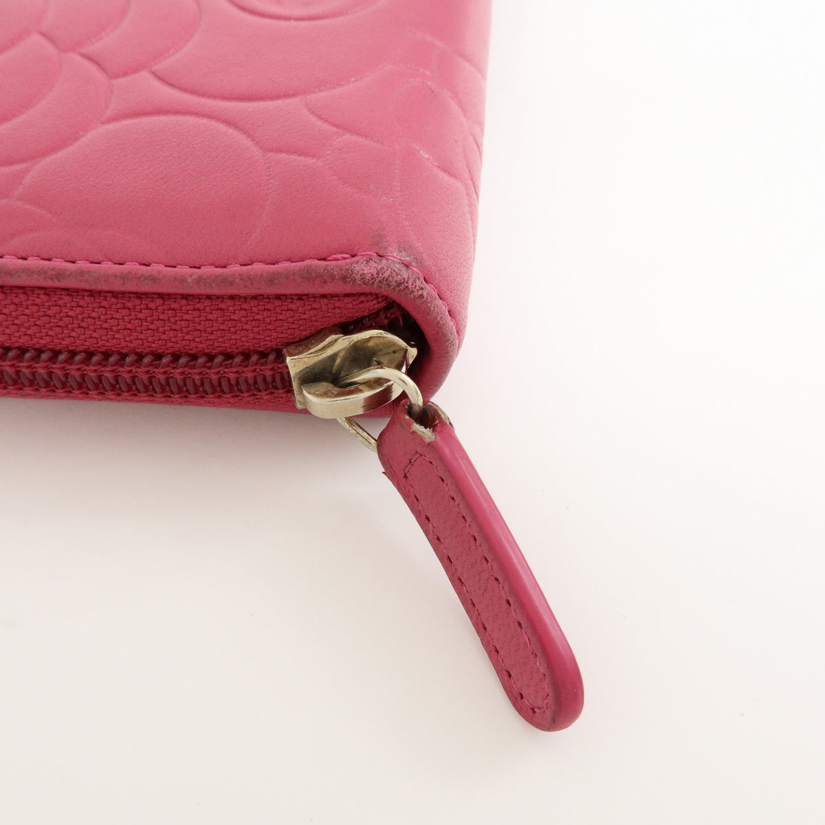Chanel Zip Around Camellia Patent Pink Leather Wallets Accessory (Pre-Owned)