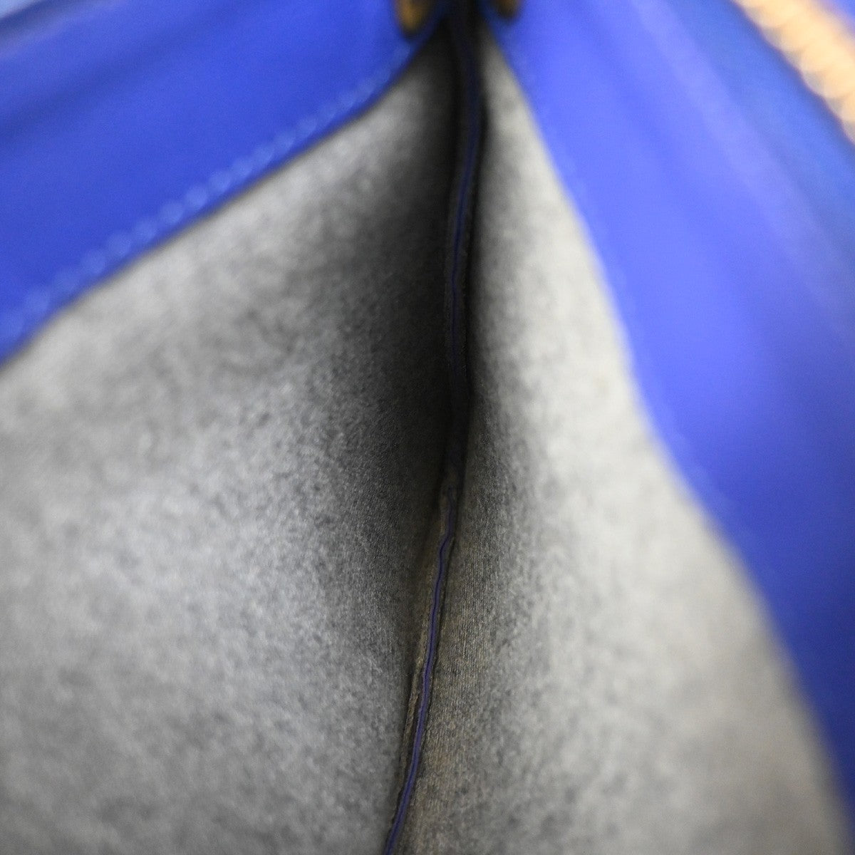 Celine Trio Leather Blue Leather Shoulder Bag Bag (Pre-Owned)