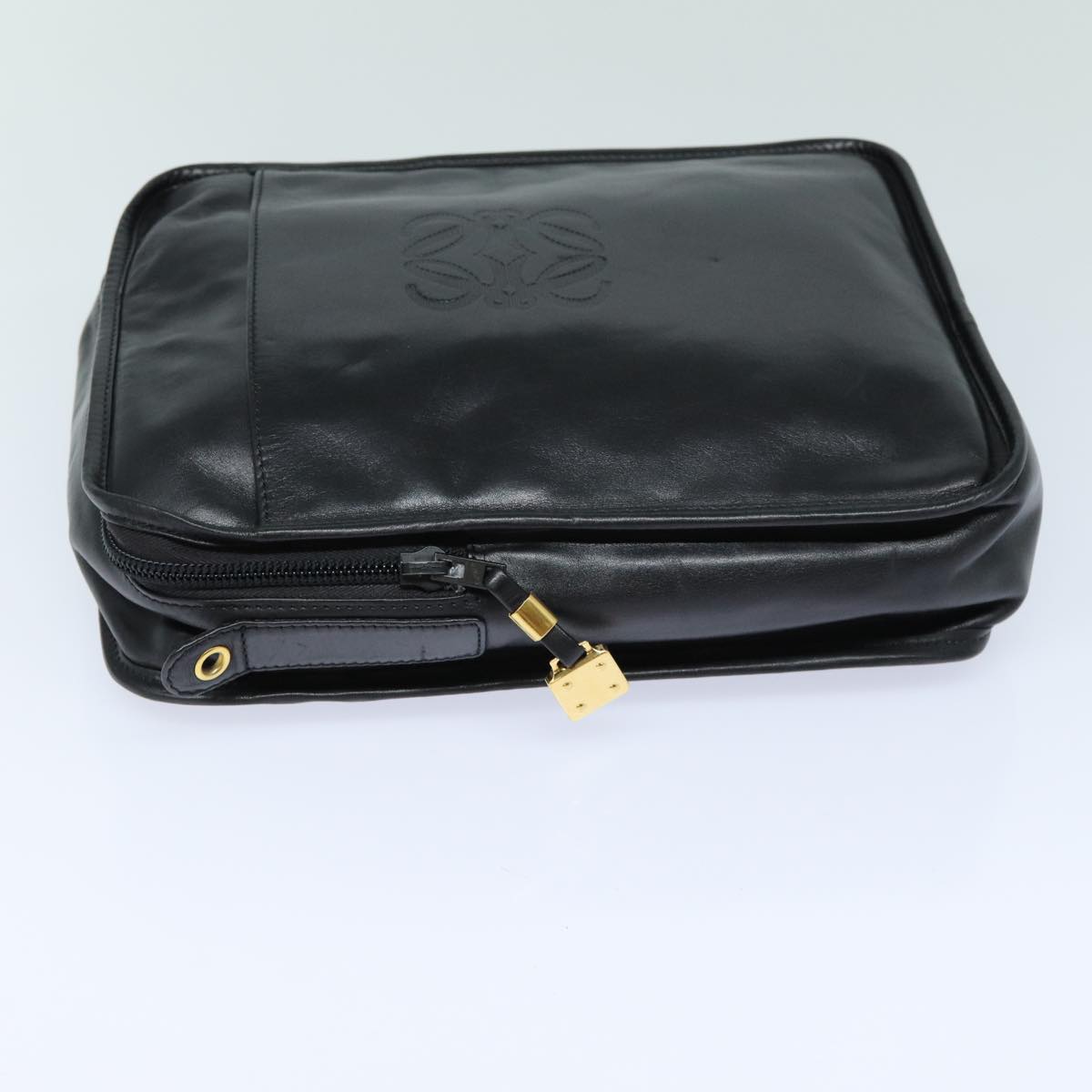 Loewe Black Leather Shoulder Bag (Pre-Owned)