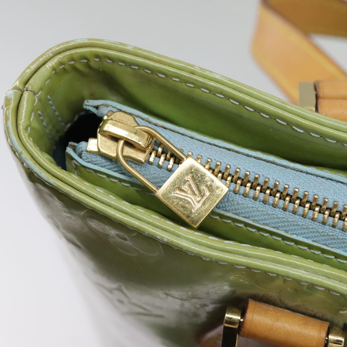 Louis Vuitton Houston Green Patent Leather Handbag (Pre-Owned)
