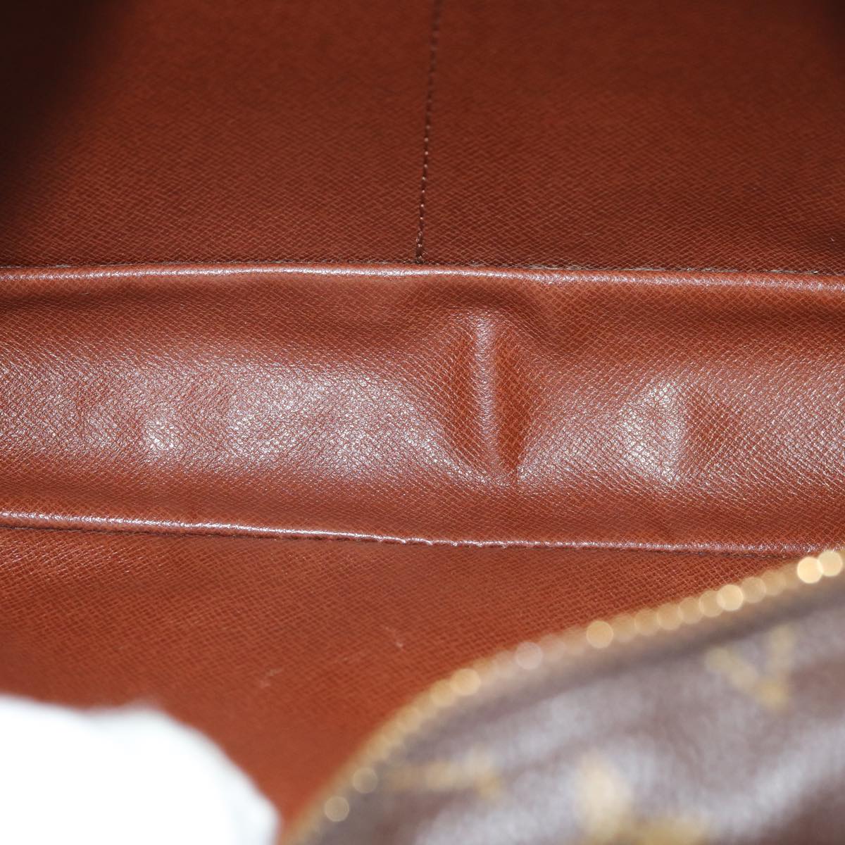 Louis Vuitton Compiegne 28 Brown Canvas Clutch Bag (Pre-Owned)