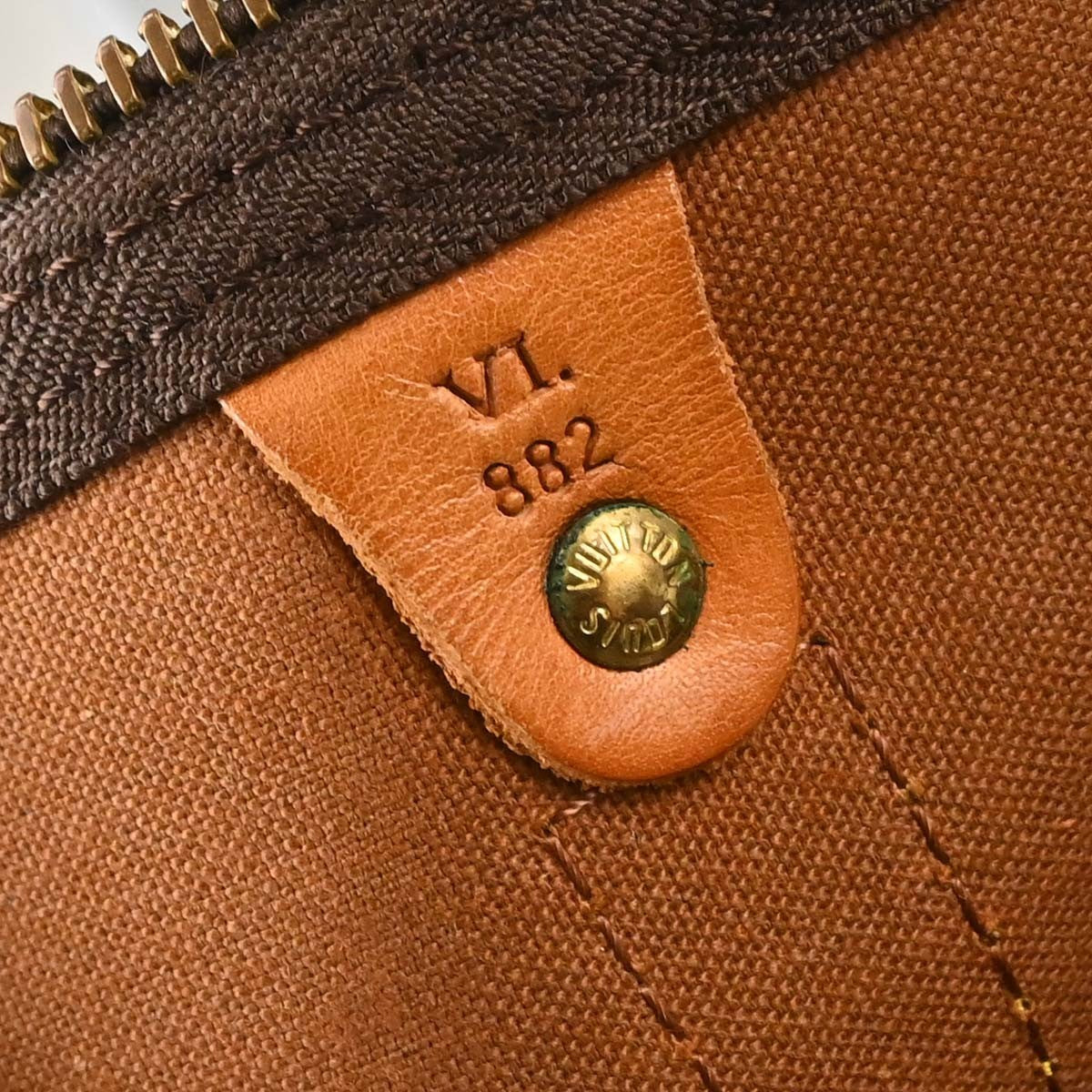 Louis Vuitton Keepall Monogram Canvas Brown Canvas Travel Bag Bag (Pre-Owned)