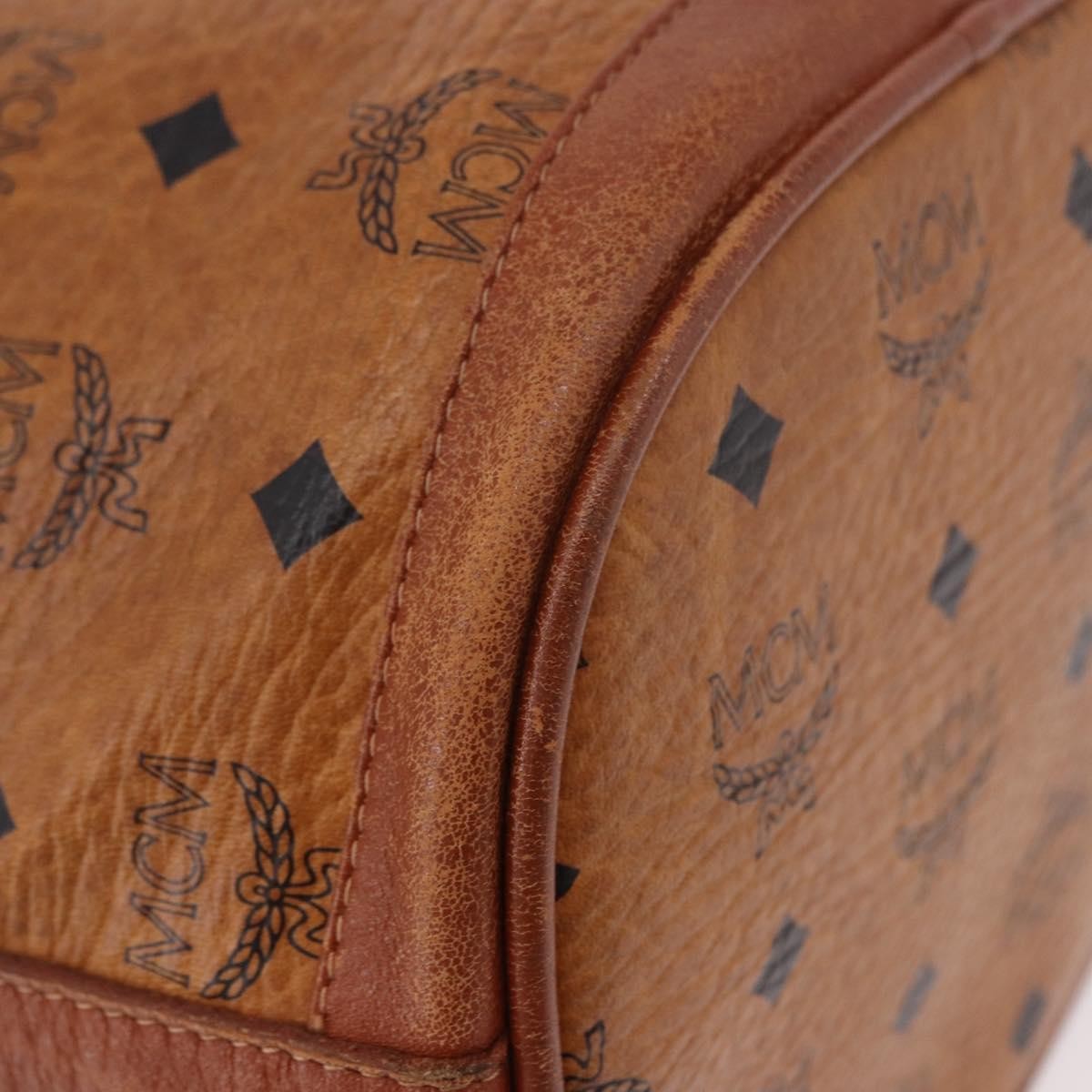 MCM Drawstring Leather Brown Leather Shoulder Bag Bag (Pre-Owned)