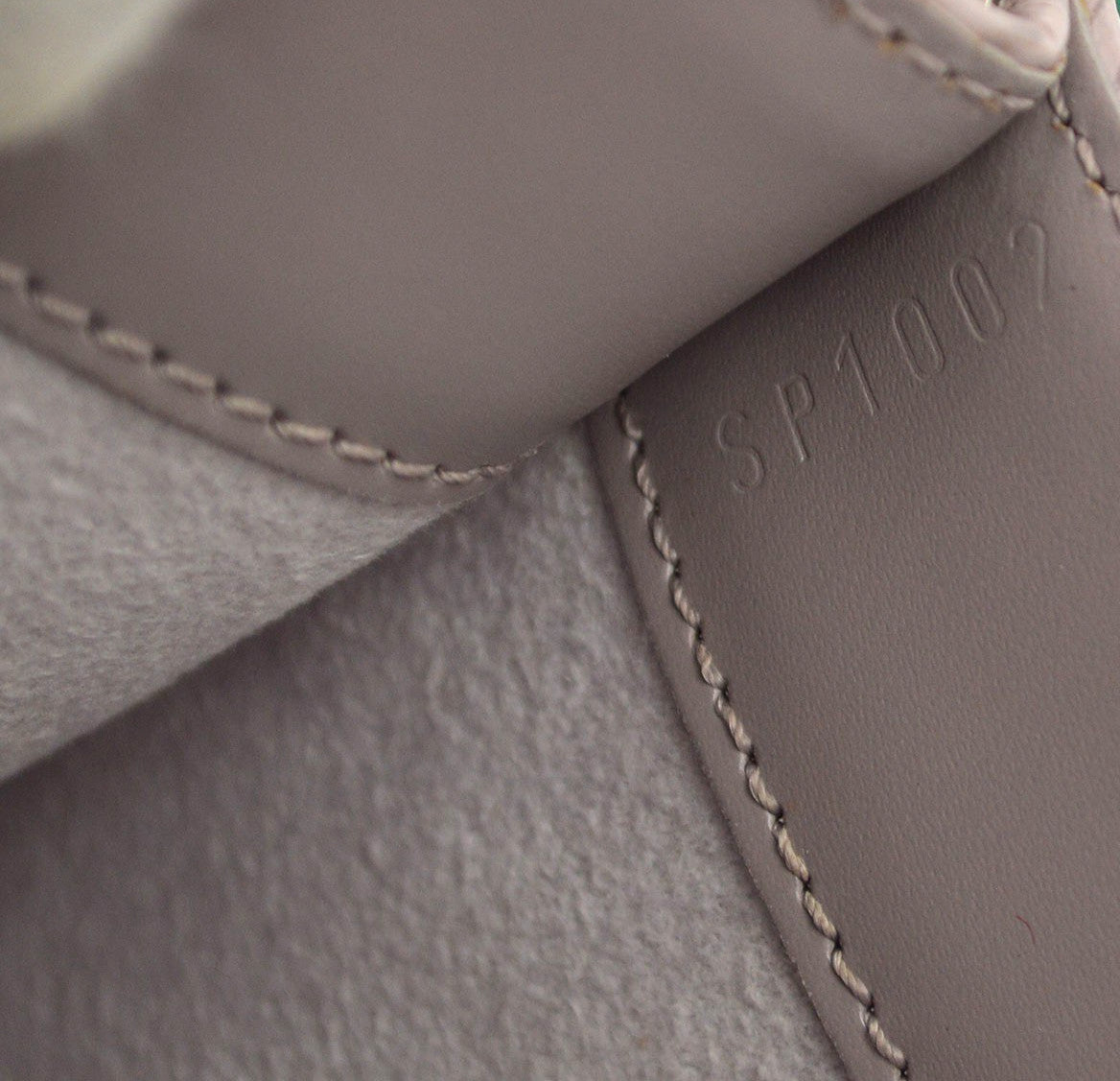 Louis Vuitton Demi Lune Pochette Epi Leather Purple Leather Clutche & Pouche Bag (Pre-Owned)