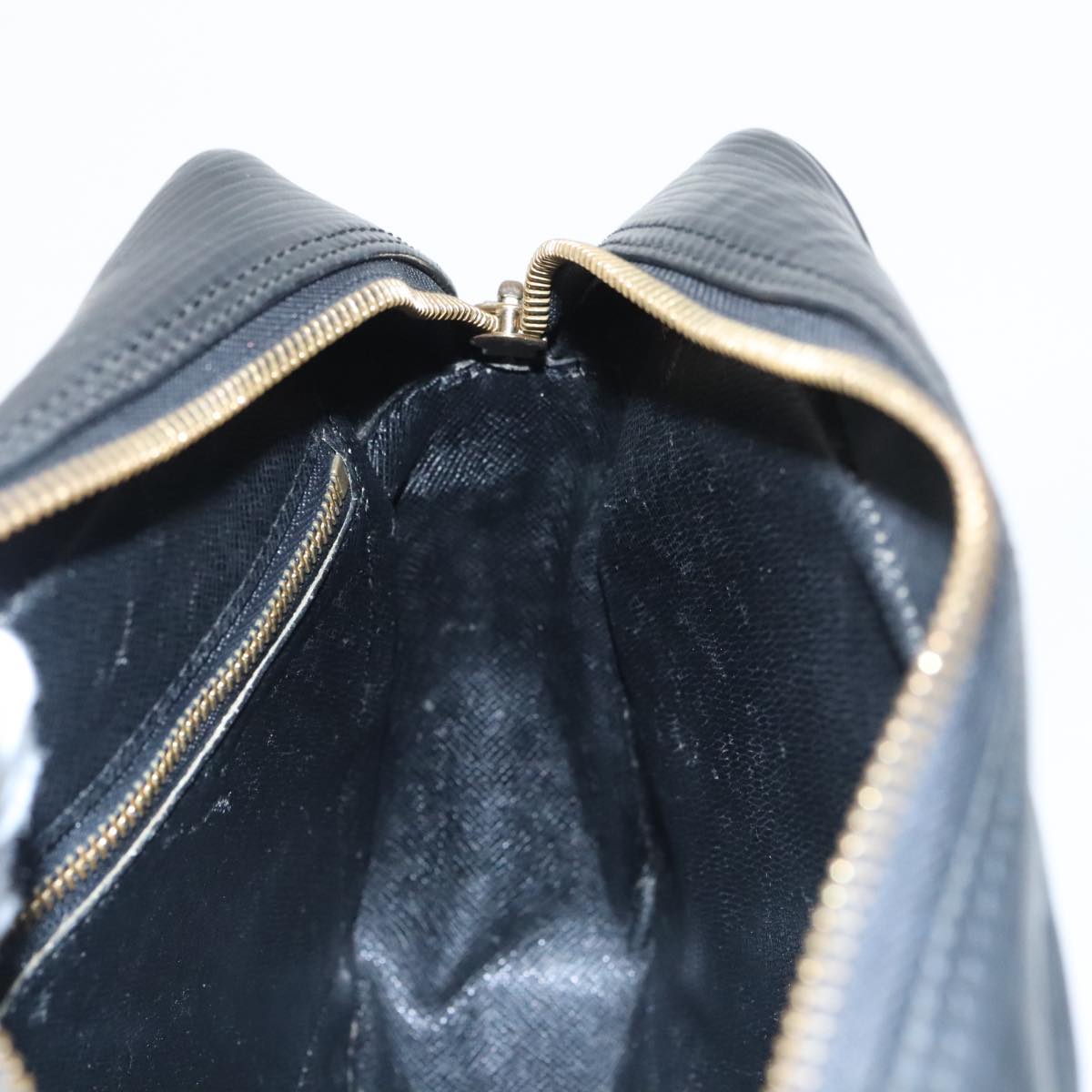 Louis Vuitton Trocadéro Black Leather Shoulder Bag (Pre-Owned)