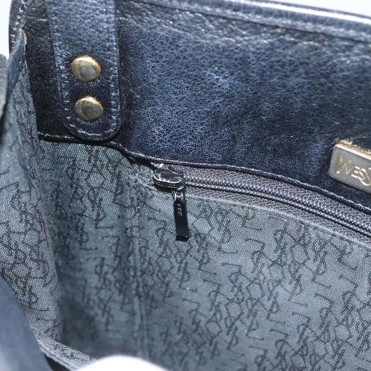 Yves Saint Laurent Black Leather Shoulder Bag (Pre-Owned)