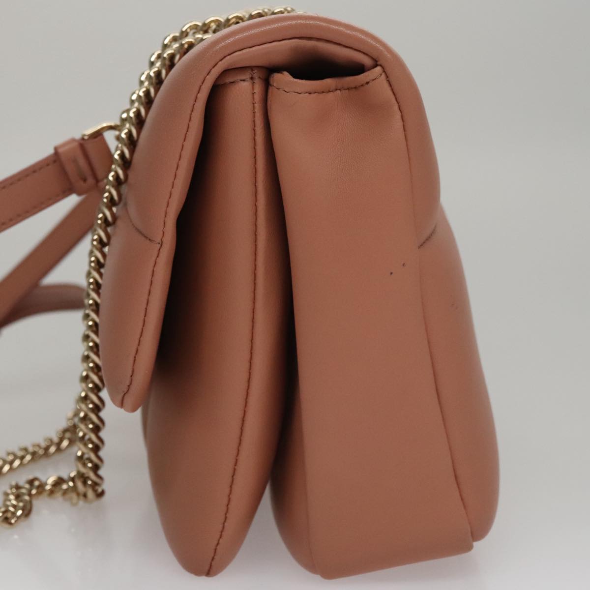 Salvatore Ferragamo Vara Brown Leather Shoulder Bag (Pre-Owned)