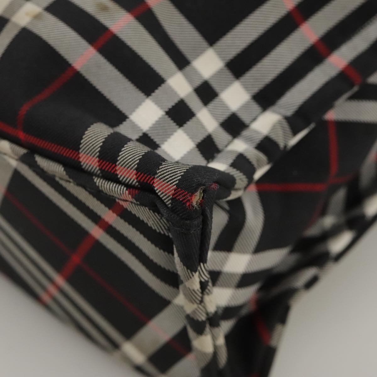 Burberry Multicolour Synthetic Tote Bag (Pre-Owned)