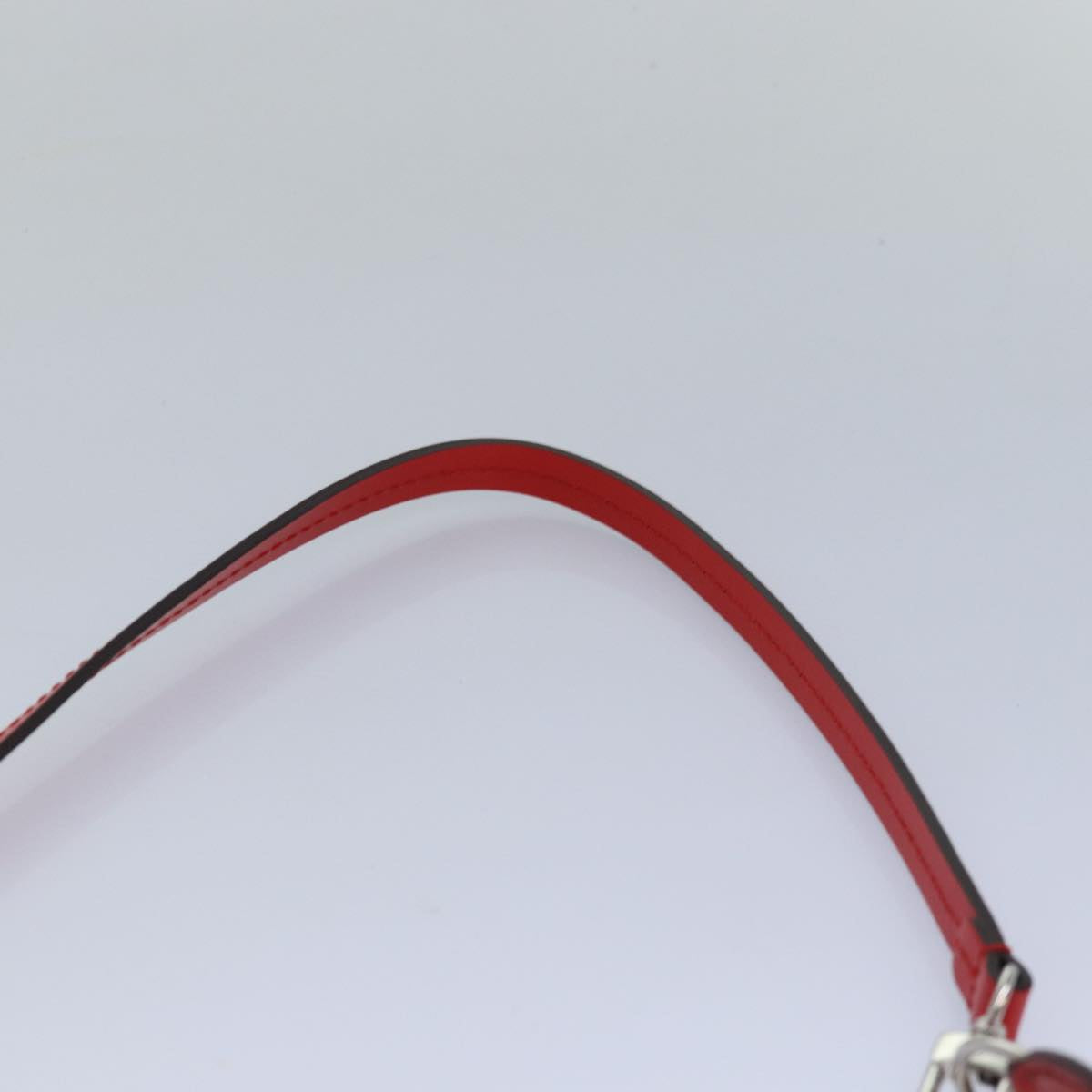Louis Vuitton Pochette Accessoires Red Leather Clutch Bag (Pre-Owned)