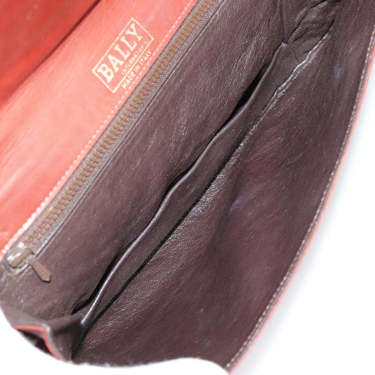 Bally Brown Leather Shoulder Bag (Pre-Owned)