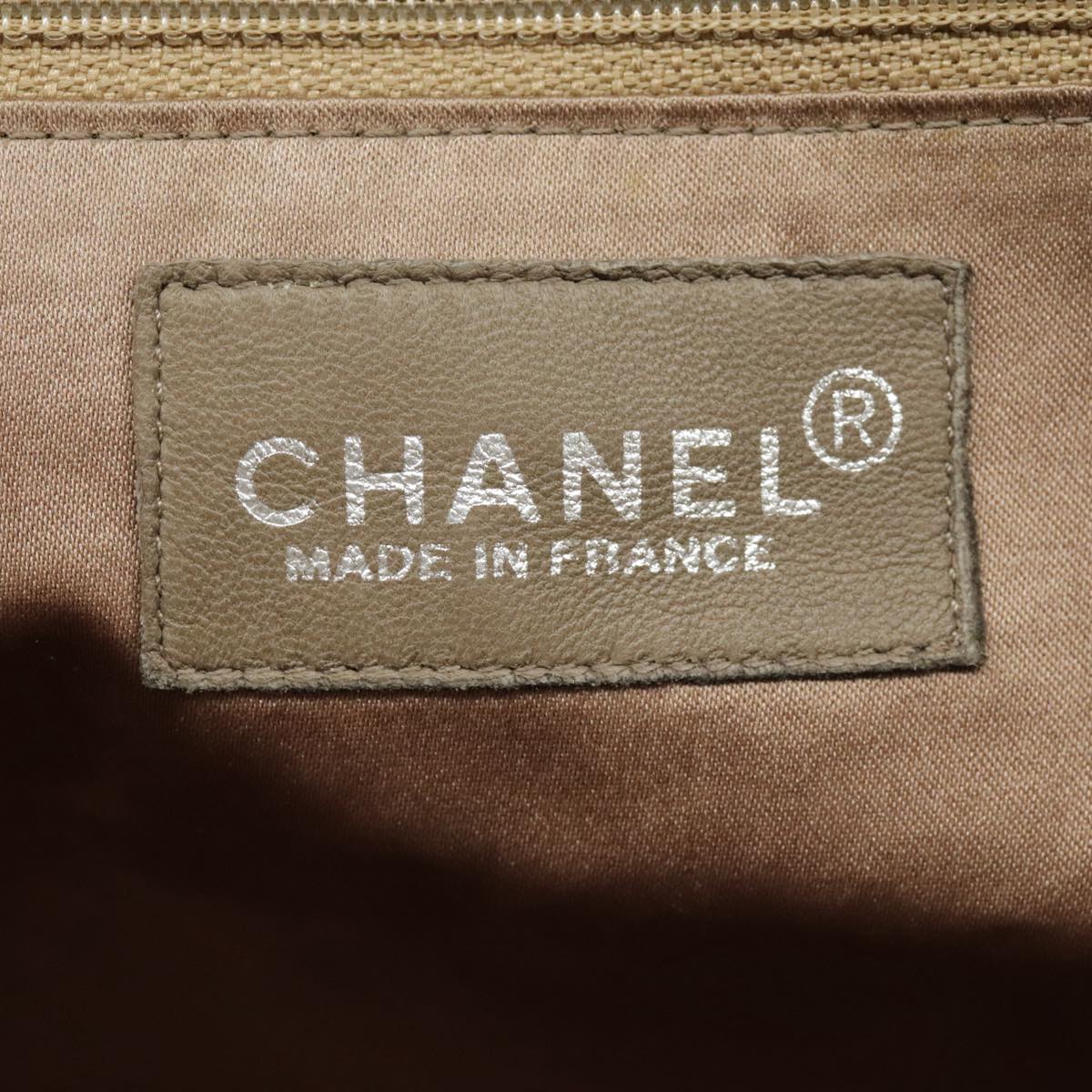 Chanel Beige Suede Tote Bag (Pre-Owned)