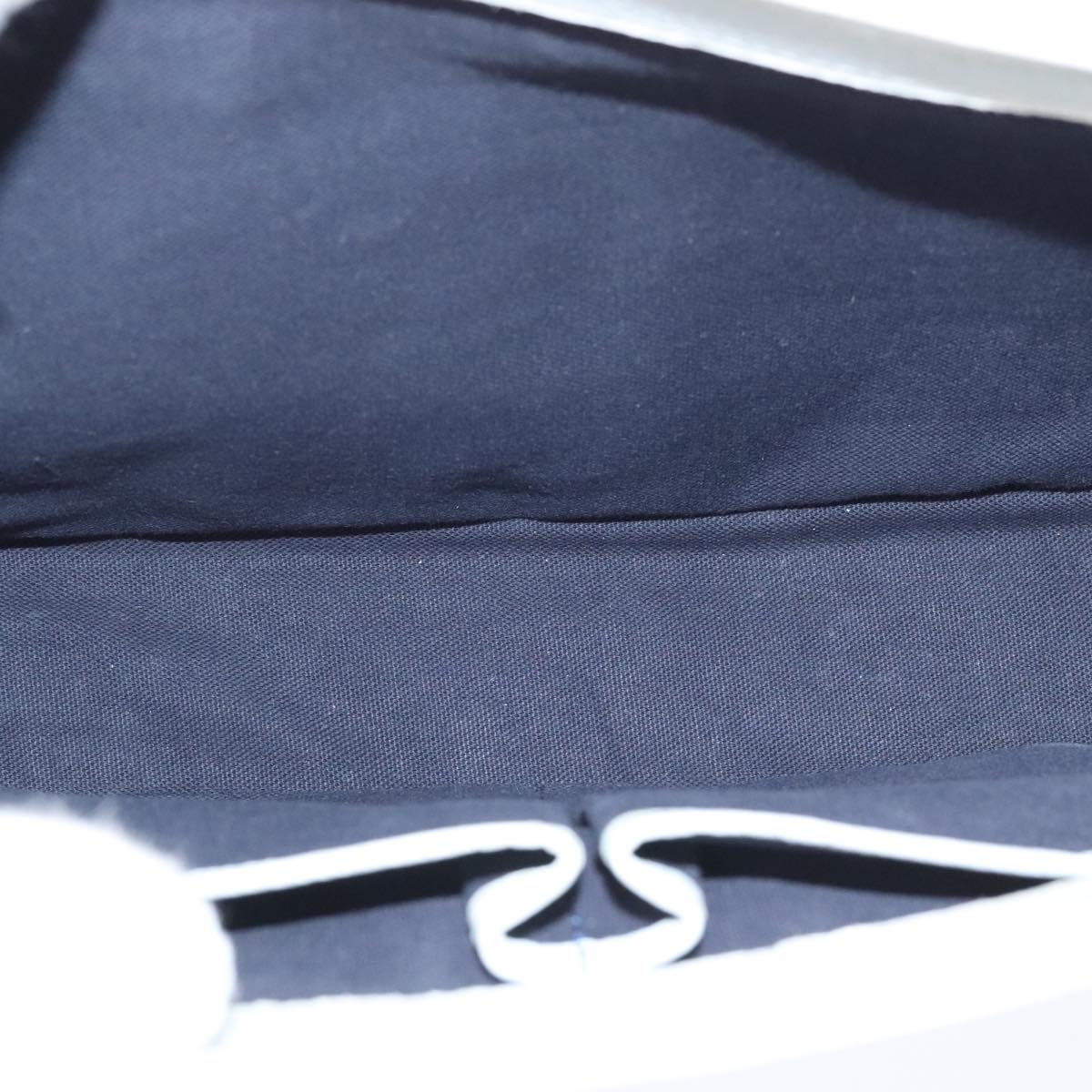 Burberry White Canvas Handbag (Pre-Owned)