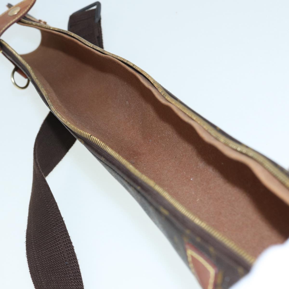 Louis Vuitton Lv America's Cup Brown Canvas Clutch Bag (Pre-Owned)