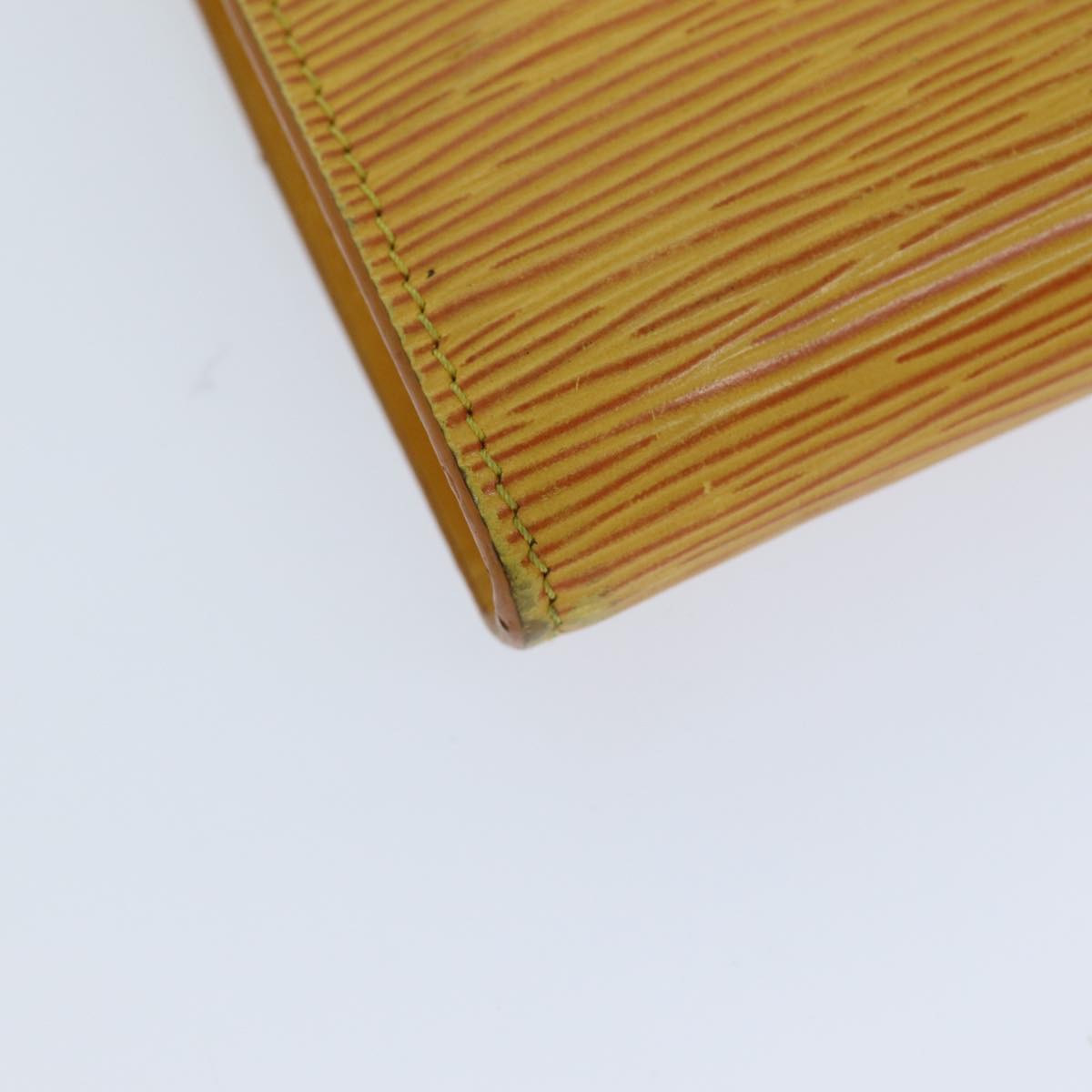 Louis Vuitton Pochette Accessoire Yellow Leather Clutch Bag (Pre-Owned)