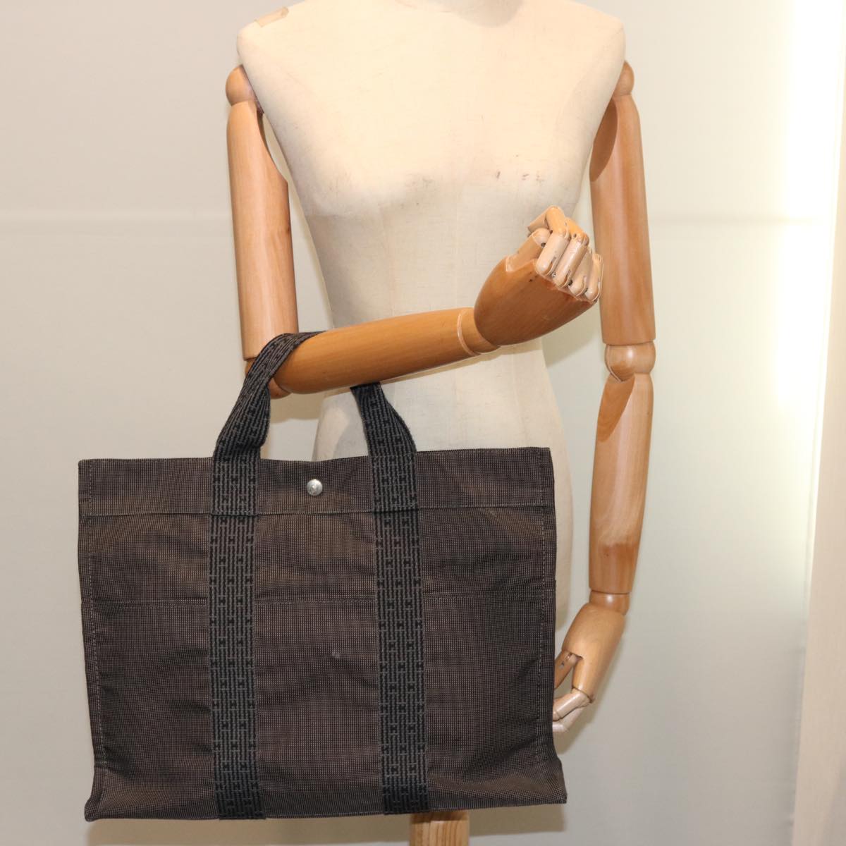Hermès Herline Grey Canvas Tote Bag (Pre-Owned)