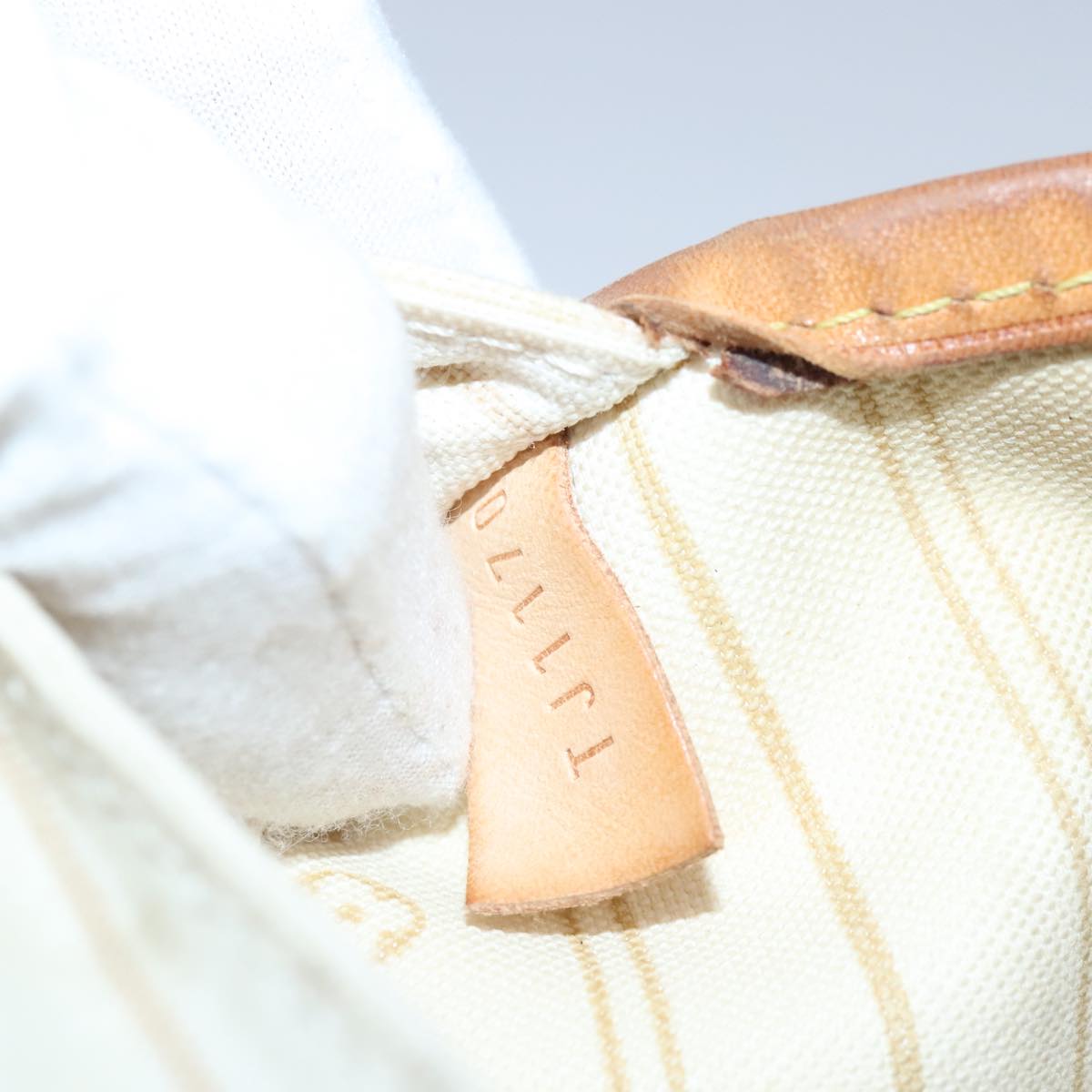 Louis Vuitton Neverfull Gm White Canvas Tote Bag (Pre-Owned)
