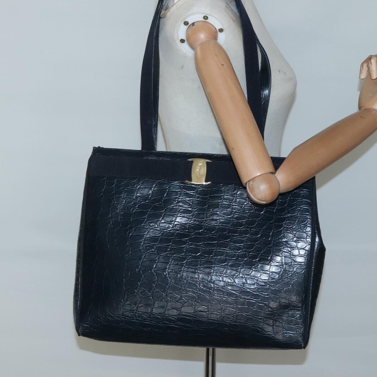Salvatore Ferragamo Vara Navy Leather Shoulder Bag (Pre-Owned)